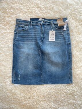 Kensie Medium Blue Denim Mini Skirt